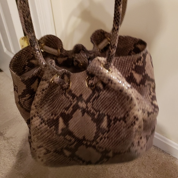 Handbag - Picture 2 of 6